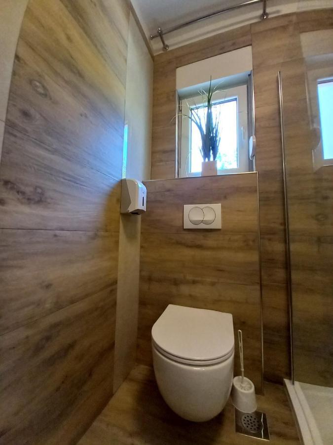 Garfild 1 Guest House 诺维·维诺多尔斯基 外观 照片